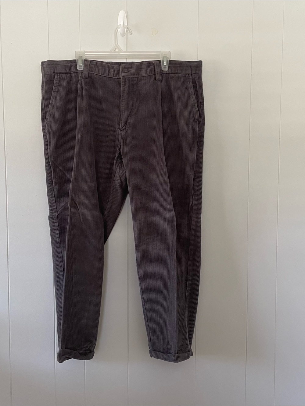 Linea Uomo Men’s 44x30 Medium Gray Corduroy Pleated Cuffed Dress Pants